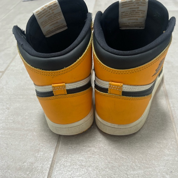 Youth Jordan 1 high top - Picture 3 of 4